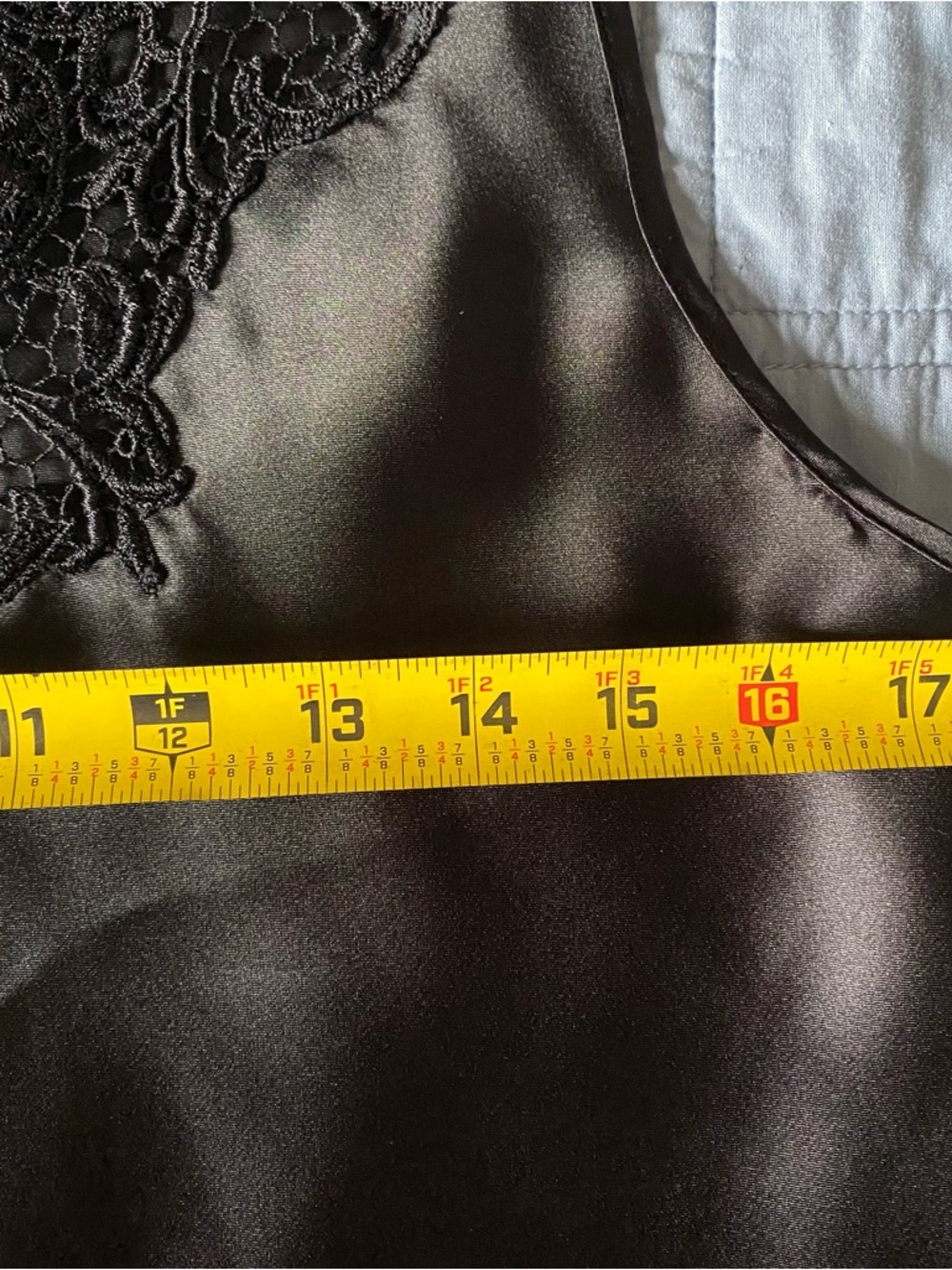 Black Lace-Trim Satin Camisole Tank Top M Office Siren Feminine Romantic Vintage - Picture 8 of 9